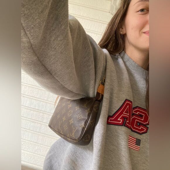 LOUIS VUITTON Monogram Chain Baguette Hobo Chain Bag Pouchette Felicie Liv - Picture 12 of 14